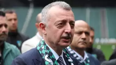 Tahir Büyükakın'dan Kocaelispor'a tebrik