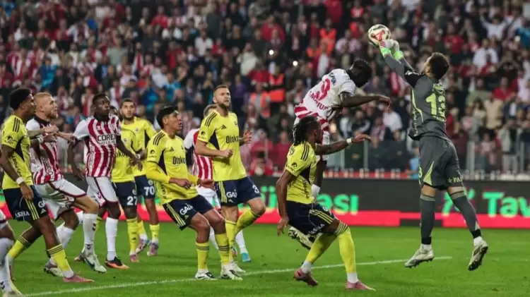 Tarık Çetin ilk maçında performansıyla büyüledi!