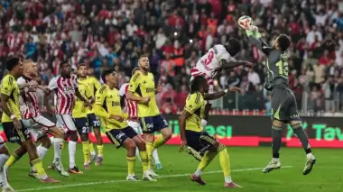 Tarık Çetin ilk maçında performansıyla büyüledi!