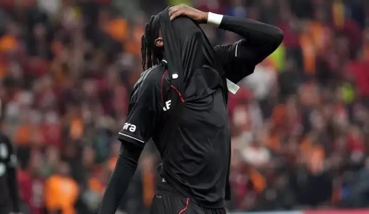 Beşiktaş derbide iki puandan fazlasını kaybetti