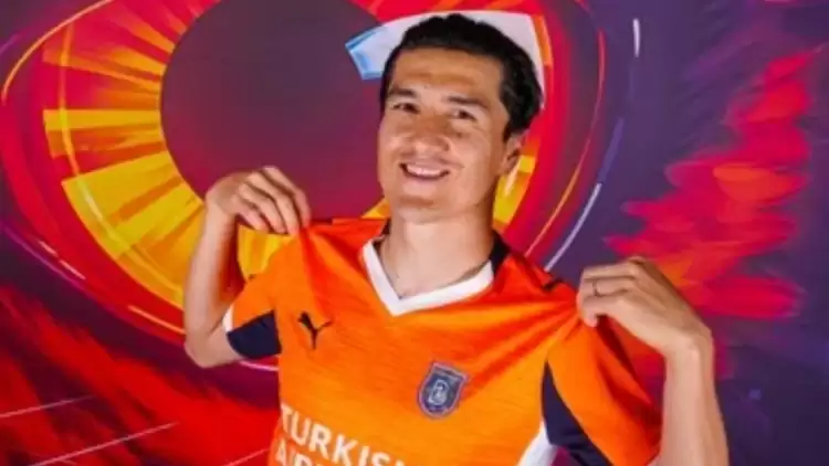 Başakşehir Shomurodov’un satın alma opsiyonunu kullandı