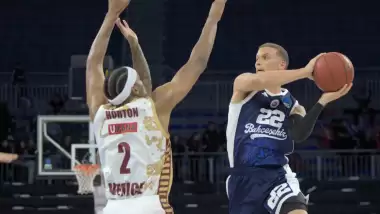 Bahçeşehir Koleji evinde İtalyan temsilcisini farklı geçti!