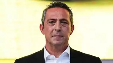  Ali Koç'tan Fenerbahçe Kadın Voleybol Takımı'na tebrik