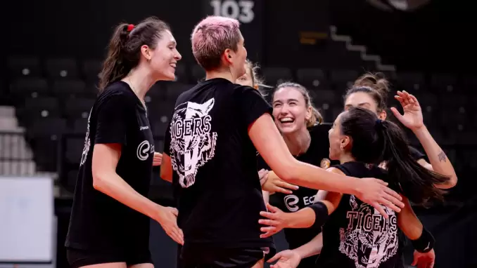 Eczacıbaşı Dynavit, yeni evinde ilk maçına çıkıyor