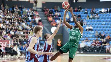 Bursaspor, deplasmanda Trabzonspor'u devirdi