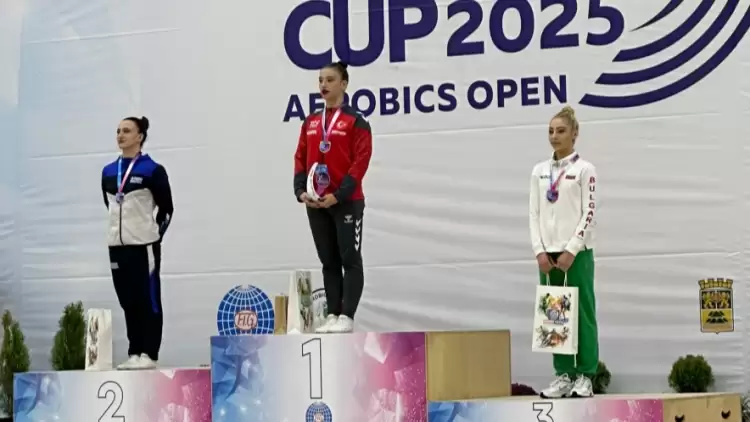 Ayşe Begüm Onbaşı'dan altın madalya!