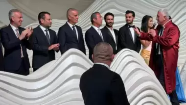 Futbol dünyasının ünlü isimlerini bir araya getiren nikah!