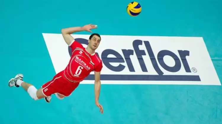 Bulgar smaçör, 11 yıl sonra yeniden Halkbank'ta