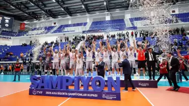 AXA Sigorta Şampiyonlar Kupası Ziraat Bankkart'ın!