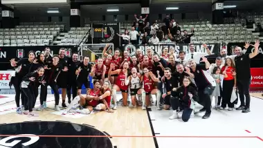 Beşiktaş derbiye galibiyetle gitti