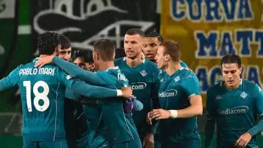 Fenerbahçe ve Beşiktaş'ın eski yıldızları attı! Fiorentina 3 golle kazandı