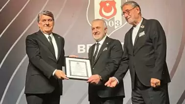 Ahmet Ürkmezgil mazbatasını aldı