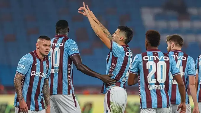 Eyüpspor maçından hemen önce Trabzonspor'a şok! Isınırken sakatlandı, kadrodan çıkarıldı