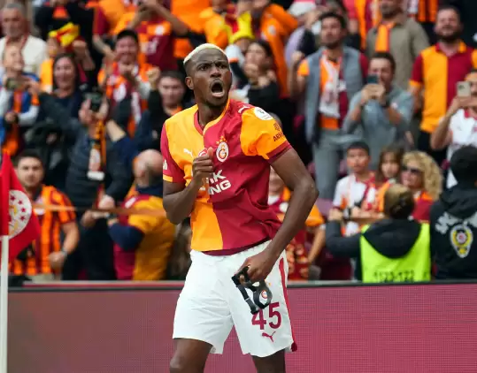 Victor Osimhen bu sezonki gol sayısını 6’ya çıkardı