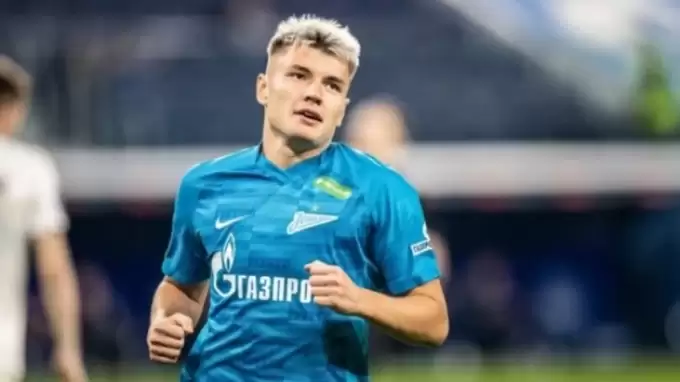 Beşiktaş'ın gündemindeydi: Yıldız futbolcuyu kaçırmaya çalıştılar!