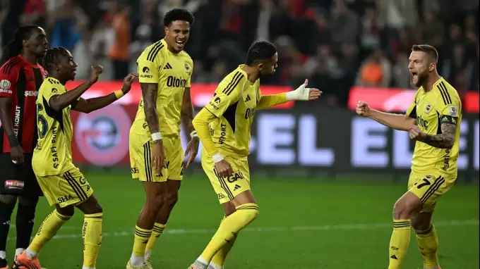 En-Nesyri ve Talisca şov! Fenerbahçe, Beşiktaş derbisine moralli gidiyor