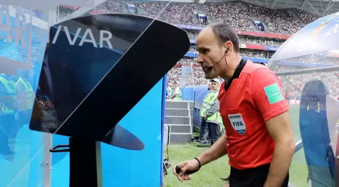 IFAB'dan flaş VAR hamlesi! Tartışmalara son nokta konulacak...