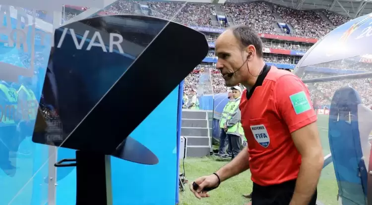 IFAB'dan flaş VAR hamlesi! Tartışmalara son nokta konulacak...