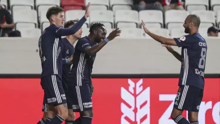 Antalyaspor evinde 3 attı! Bursaspor kupaya veda etti