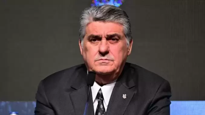 Serdal Adalı, Beşiktaş'tan ayrılmak isteyen futbolcuyu açıkladı: "Kendisi gitmek istedi!"