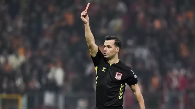 Osimhen'in pozisyonu, Sara ve Pina'nın elleri, Bouchouari'nin kırmızı kartı... Trio'dan tartışmalara son