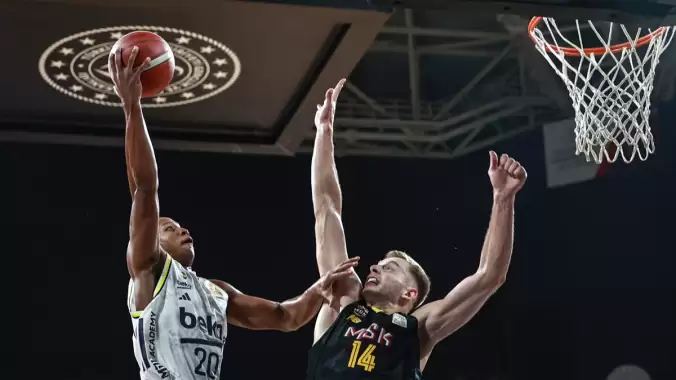 Fenerbahçe, Mersin'den galibiyetle döndü