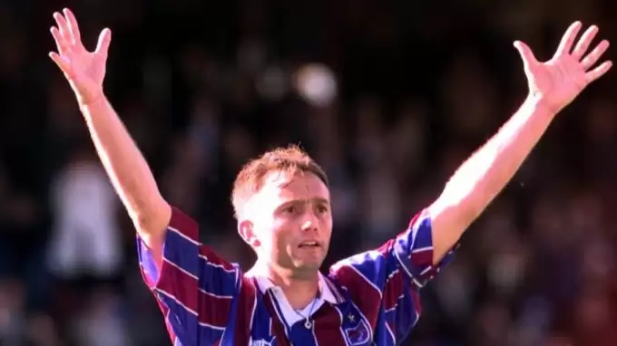 Hami Mandıralı'nın heykeli dikiliyor