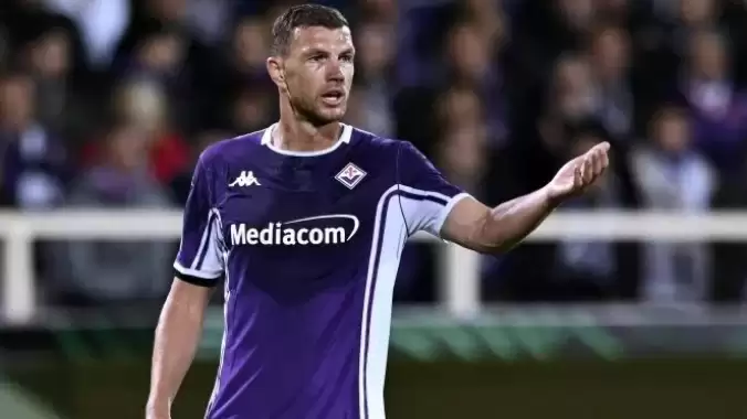 Dzeko ile tartışan antrenörün kalemi kırıldı