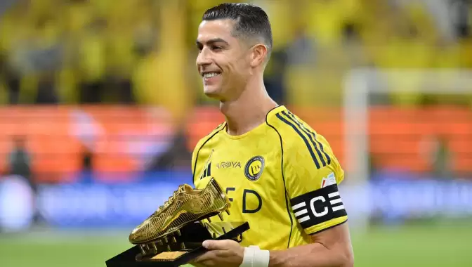 Cristiano Ronaldo'dan flaş Messi açıklaması: "Bu görüşe katılmıyorum!"