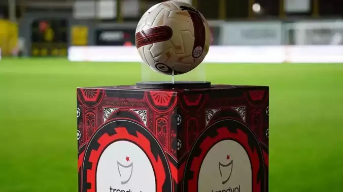 Son karar verildi: Süper Lig'de bir teknik adam ayrılığı daha