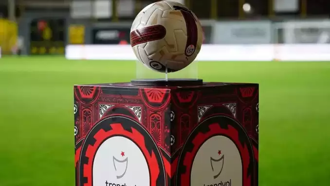 Resmi açıklama geldi: Süper Lig'de bir teknik adam ayrılığı daha