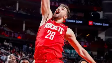 Houston Rockets’ta zaferin mimarı Alperen Şengün: Performansıyla büyüledi