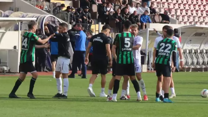 Denizlispor’un düşüşü kabusa döndü: Afyon’da yumruklu kavga