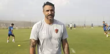 Hugo Almeida ile yollarını ayıran Hatayspor'da yeni teknik direktör belli oldu