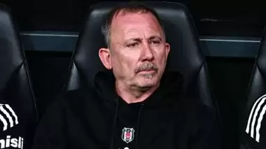 Sergen Yalçın'dan derbi sonrası ilk açıklama! Orkun Kökçü'nün gördüğü kırmızı kart...