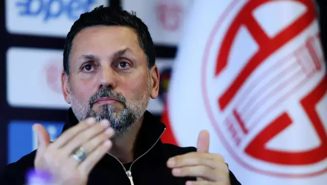 CANLI | Antalyaspor Teknik Direktörü Erol Bulut, "casusluk" iddiasına dair yeni açıklamalar yapıyor