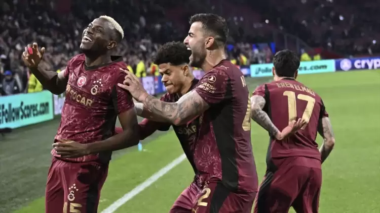 Osimhen Şampiyonlar Ligi'nde haftanın takımında!