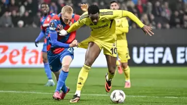 Çekya'da çok konuşulacak karar! Fenerbahçe 1 puanla döndü