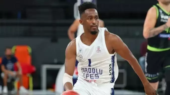 EuroLeague'de Anadolu Efes'in rakibi Emporio Armani Milano