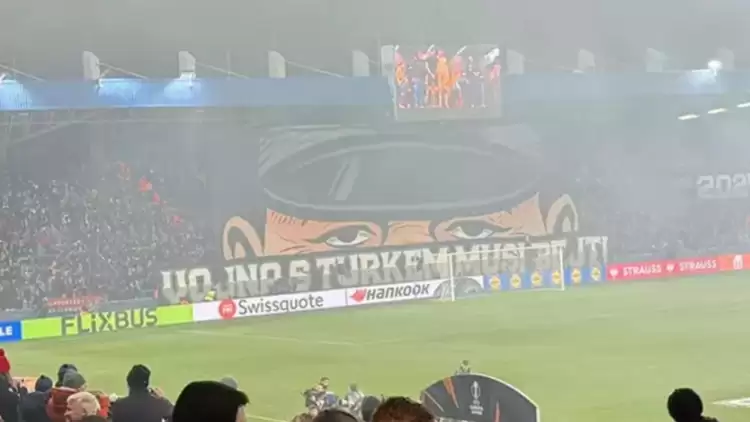 Fenerbahçe maçında skandal pankart açmışlardı! Çek basını açıklama yaptı