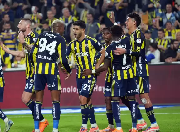 Fenerbahçe seriyi 4 maça çıkardı