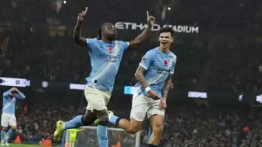 Manchester City, Liverpool'a fark attı!