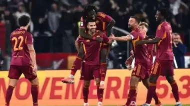 Zeki Çelik, Roma'yı liderliğe götürdü