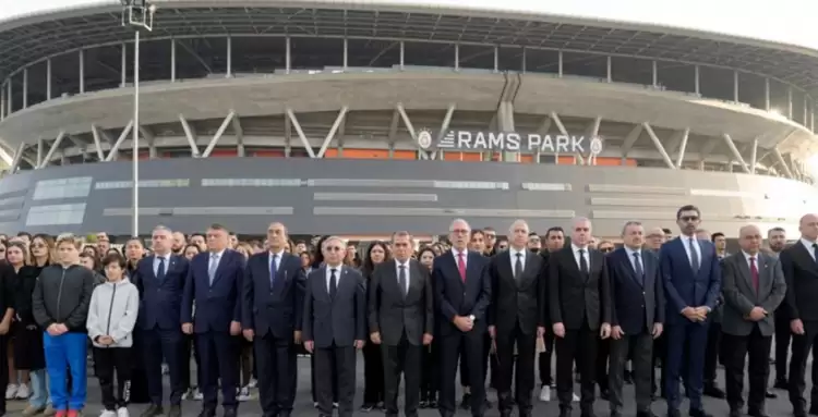 Galatasaray Kulübü, Büyük Önder Atatürk'ü RAMS Park'ta andı