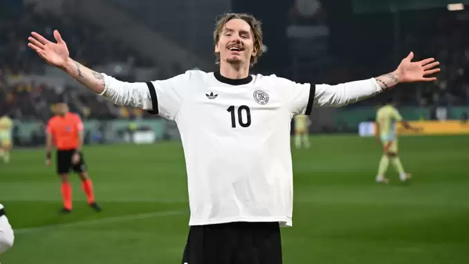 Almanya'da geçen sezonun fair play ödülü Woltemade'nin