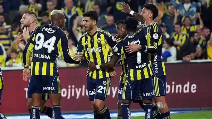 Edson Alvarez için Domenico Tedesco düğmeye bastı! Sözleşme...