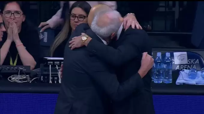 EuroLeague'de 15 yıllık küslük bitti! Maç sonu sarıldılar...