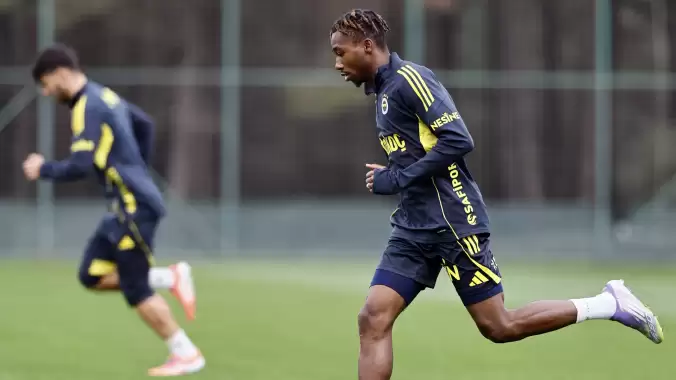 Fenerbahçe günü çift antrenmanla tamamladı