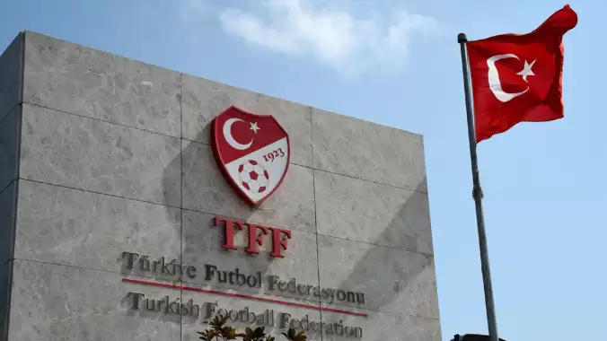 Bahisten PFDK'ye sevk edilen futbolcu, İsveç'te çıktı!