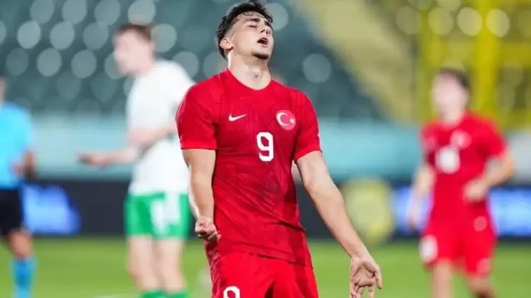 Mustafa Erhan Hekimoğlu'dan kötü haber! Maça devam edemedi